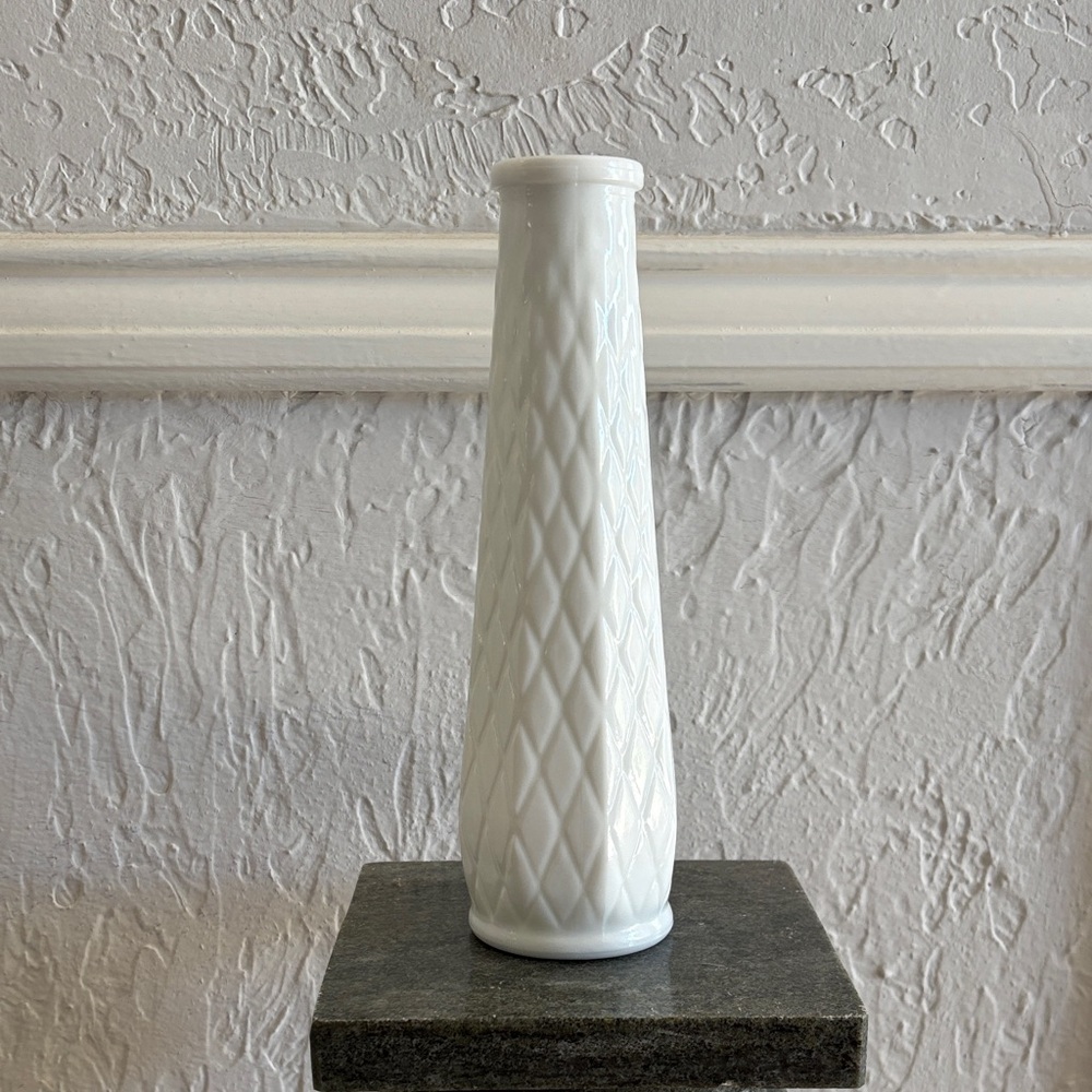 9 inch While Milk Glads Vase | Bud Vase | Flower Vase